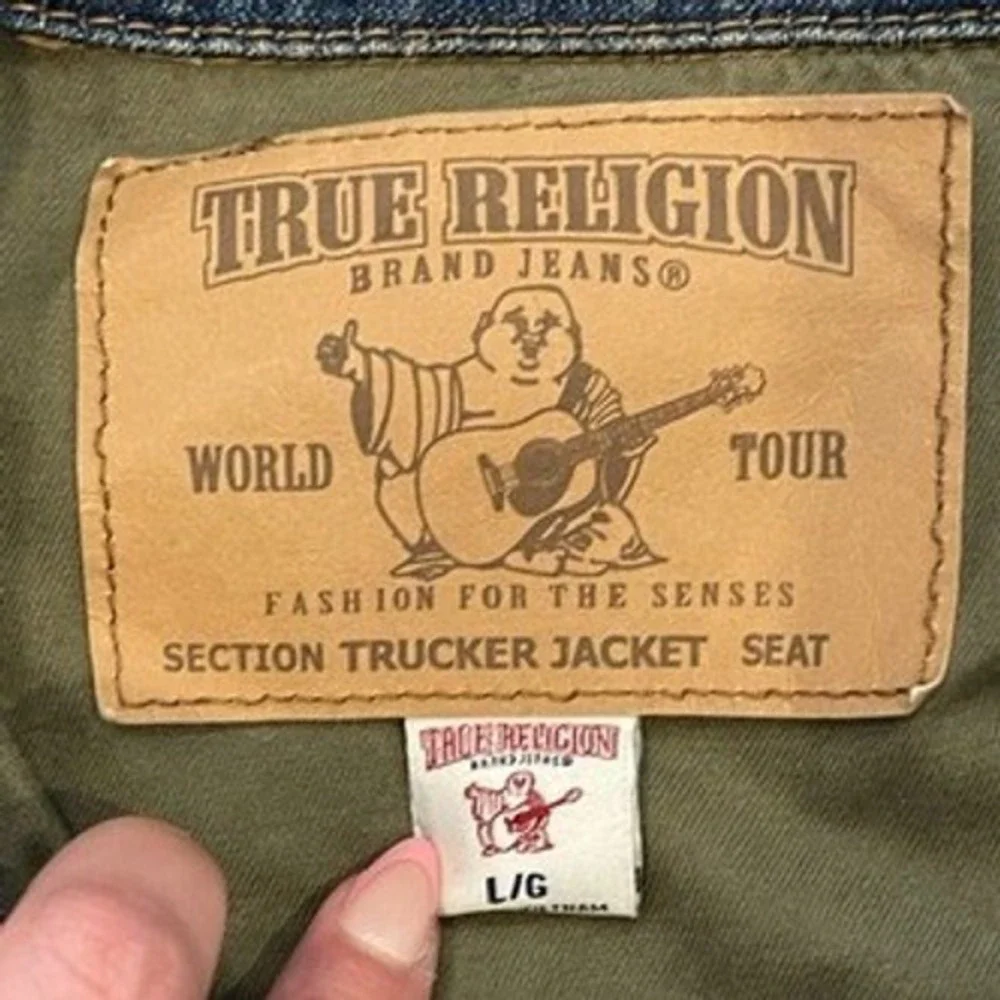 True Religion size large